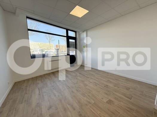 Local commercial à louer 720 € 30 m² de surface de vente Le Havre 76600