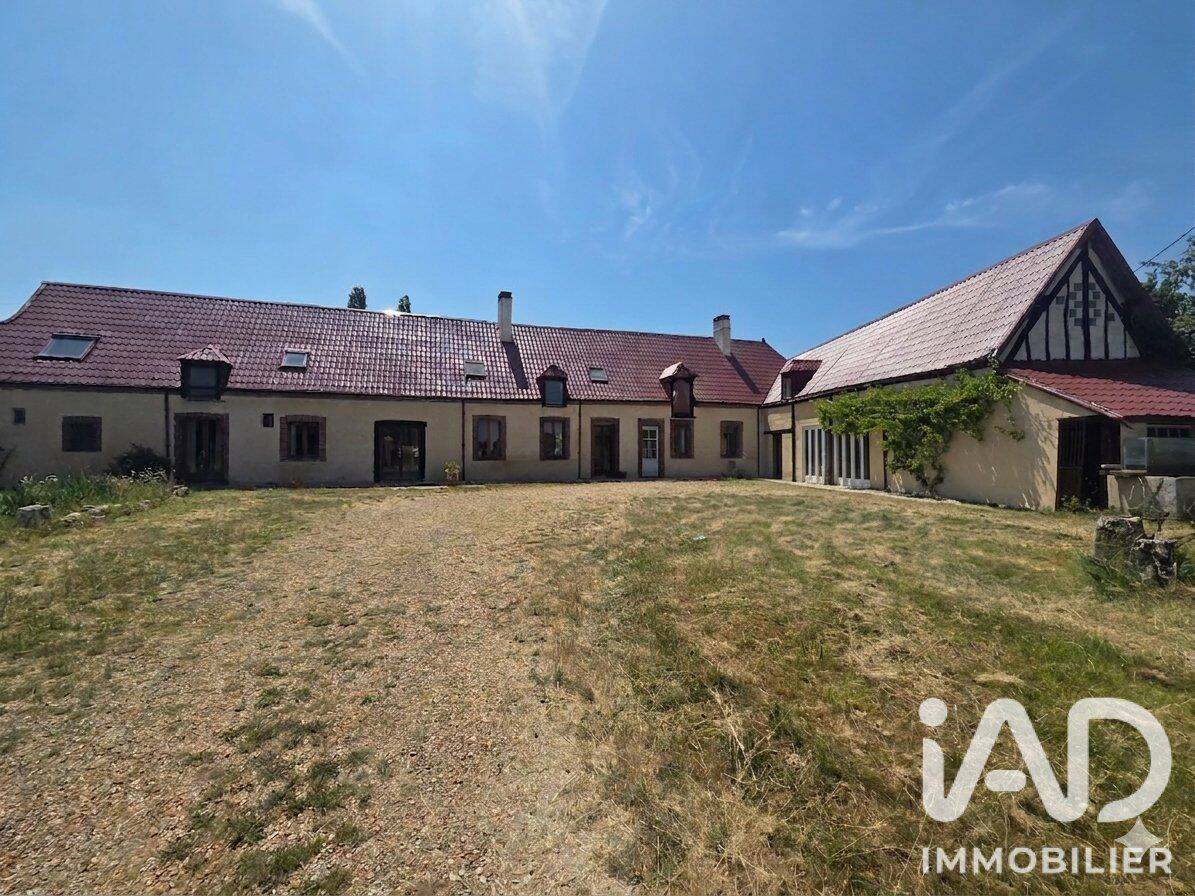 Maison 11 pièces 396 m² · à Gohory · 396 m² · 292 000 €