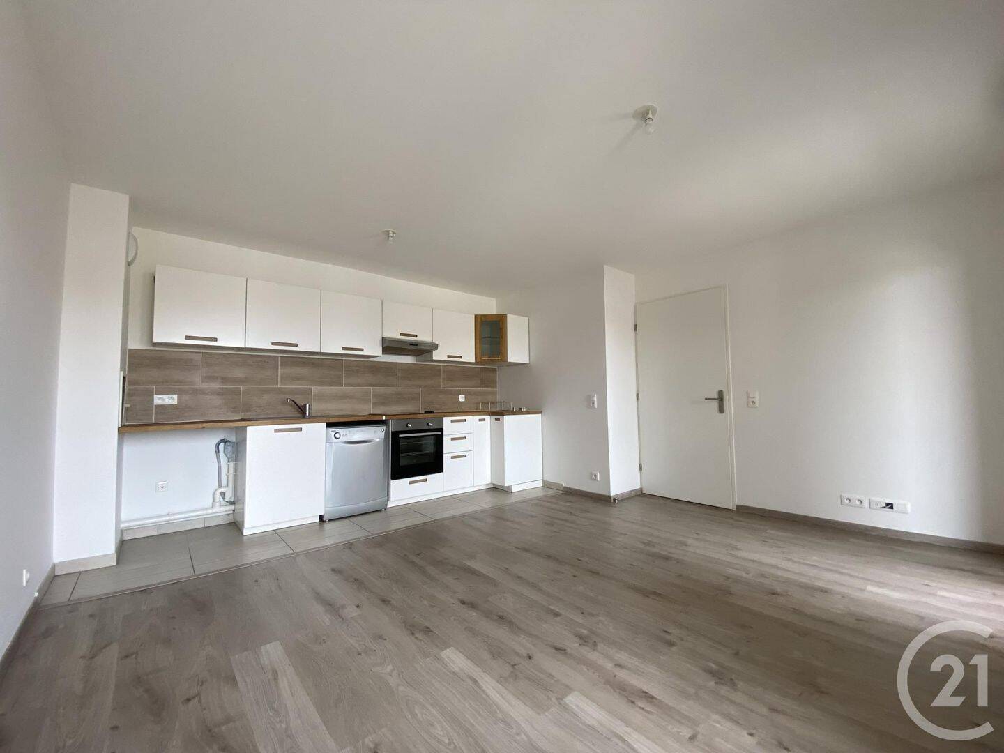 Appartement 3 pièces 59 m² · à Mantes-la-Jolie · 58,6 m² · 930 €