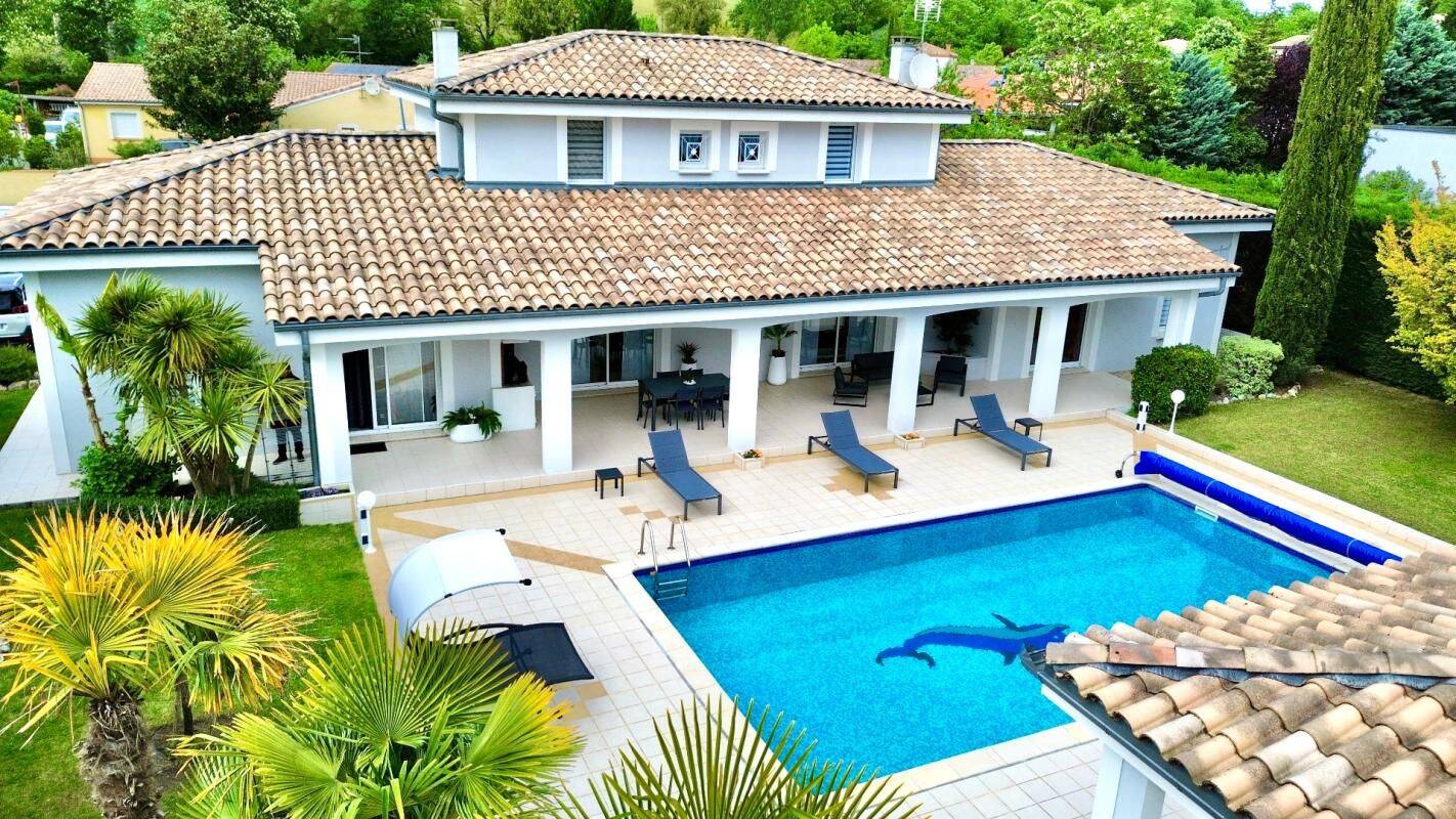 Maison 7 pièces 285 m² · à Castelginest · 285 m² · 649 000 €