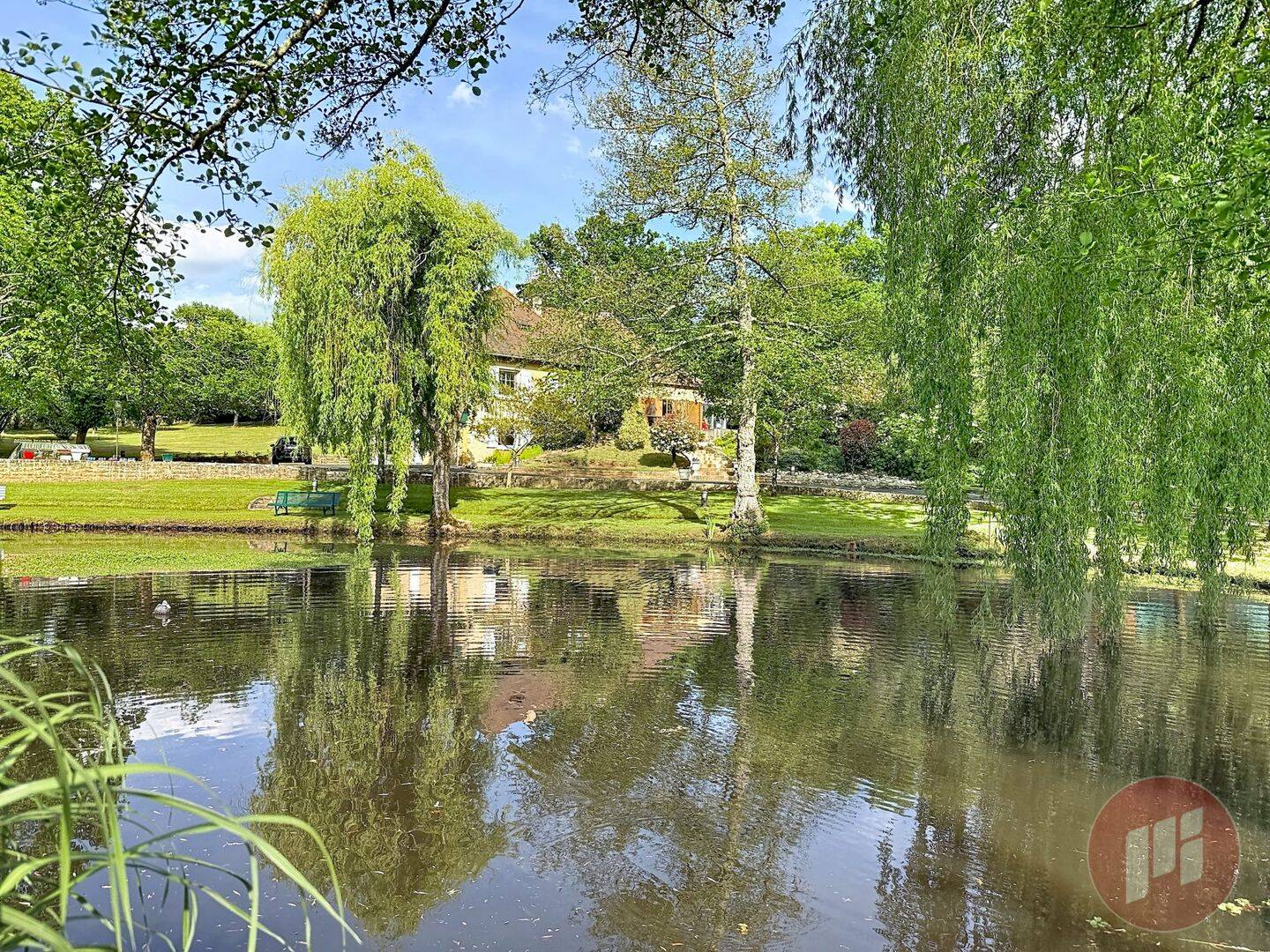 Maison 7 pièces 187 m² · à La Chapelle-aux-Brocs · 186,5 m² · 477 500 €