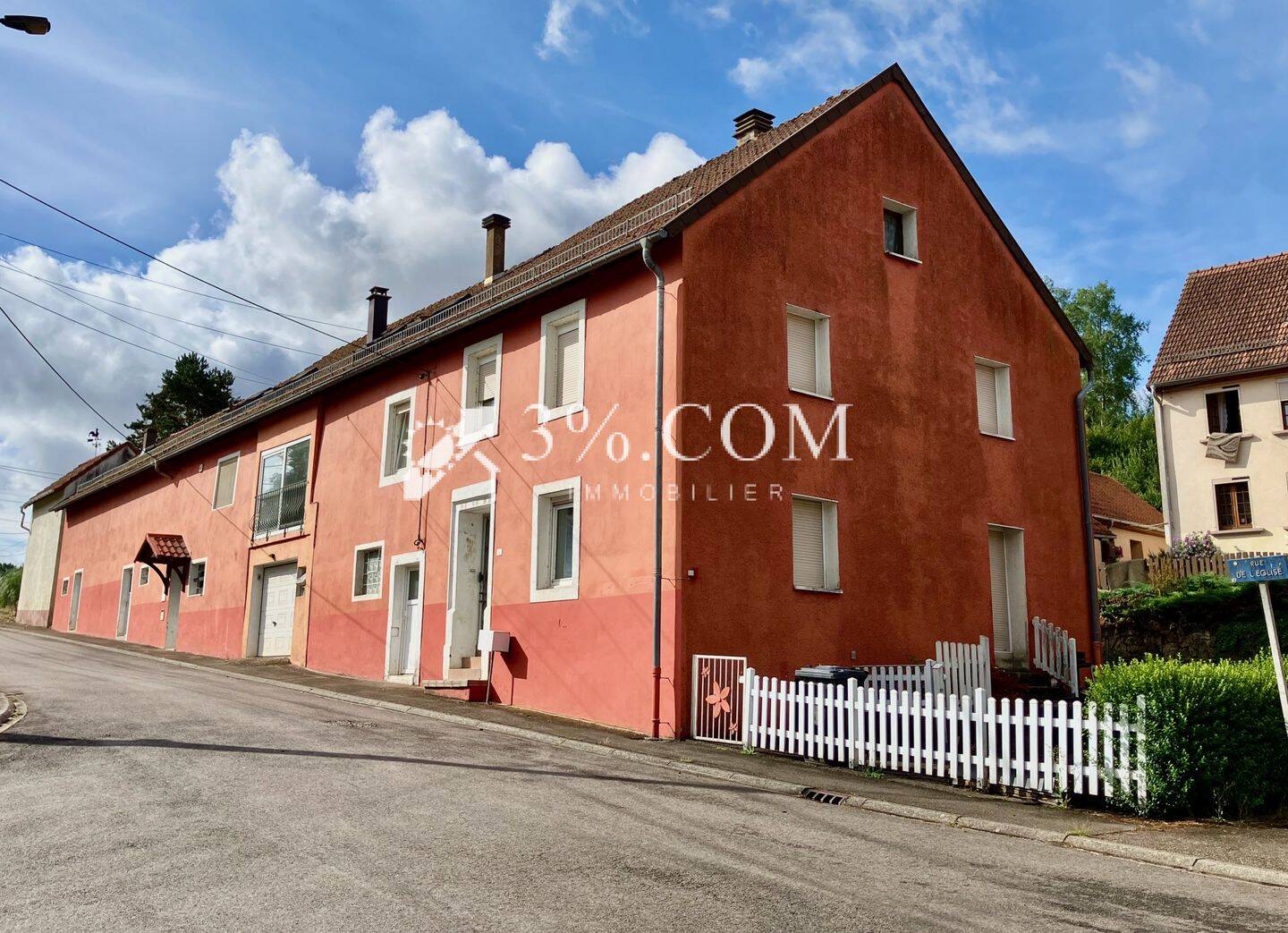 Maison 10 pièces 258 m² · à Rolbing · 258 m² · 129 000 €
