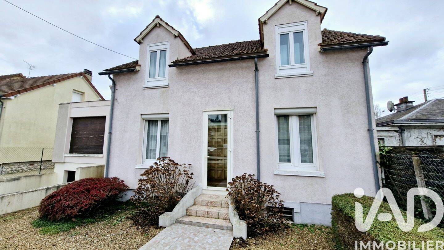 Maison 5 pièces 147 m² · à Chartres · 147 m² · 219 000 €