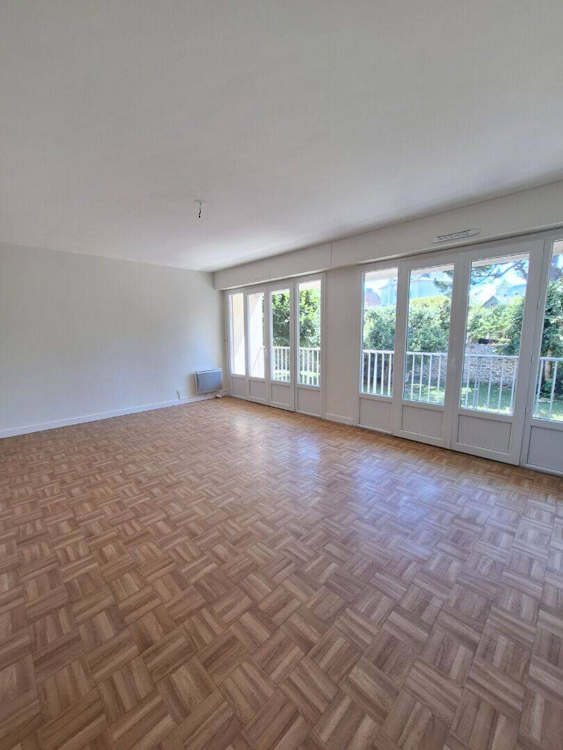 Appartement 4 pièces 83 m² · à Saint-Malo · 83,2 m² · 1 275 €/mois