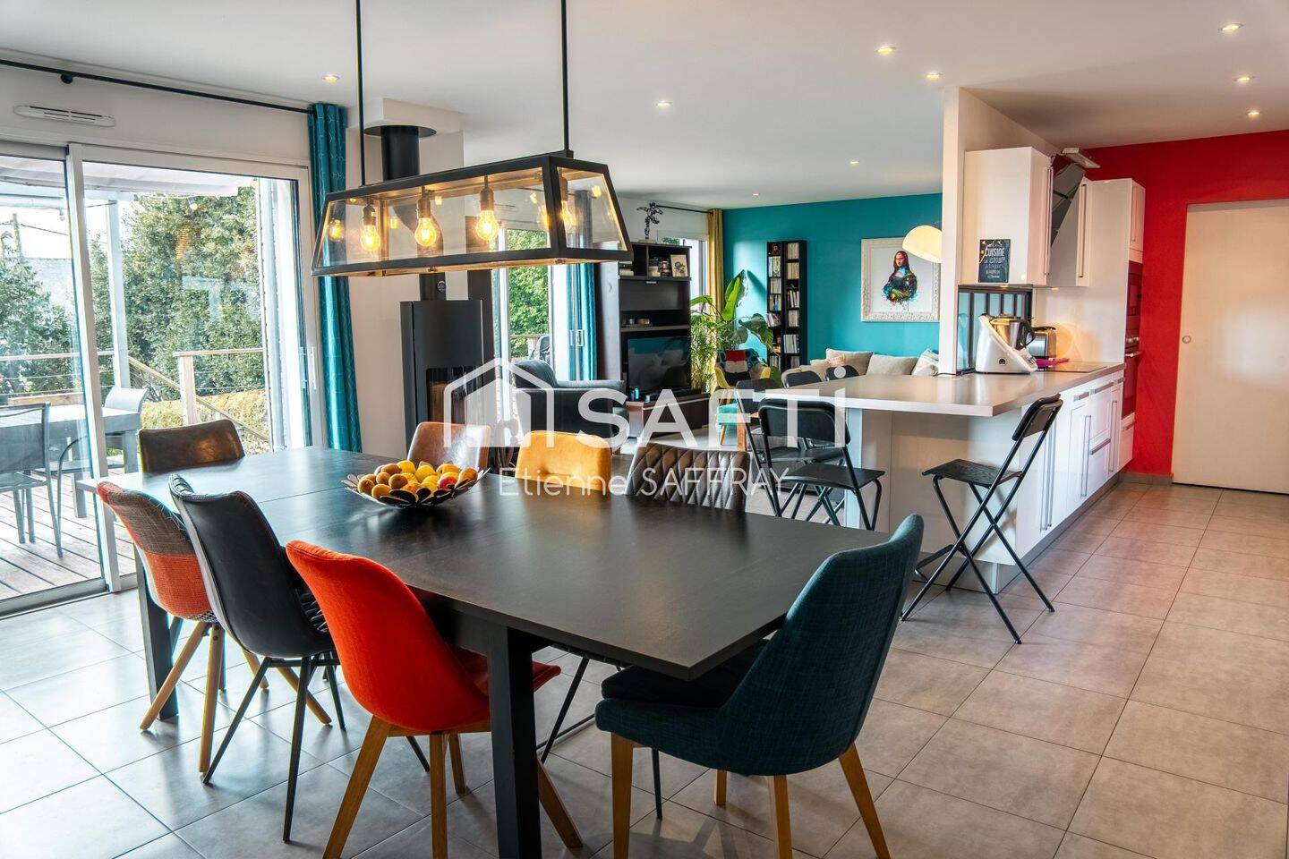 Maison 5 pièces 143 m² · à Saint-Étienne-de-Montluc · 143 m² · 395 000 €