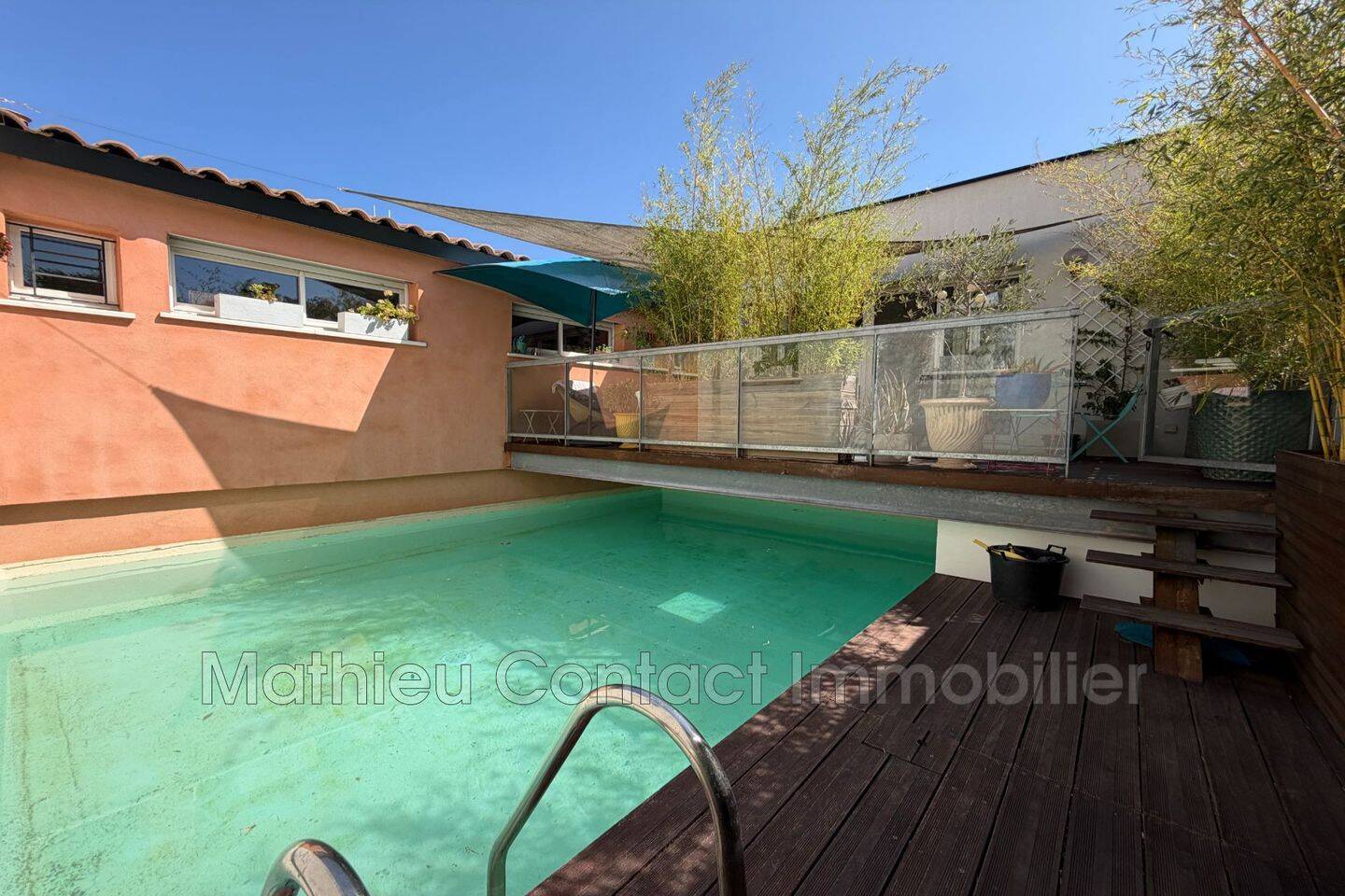 Maison 4 pièces 100 m² · à Nîmes · 100 m² · 1 450 €