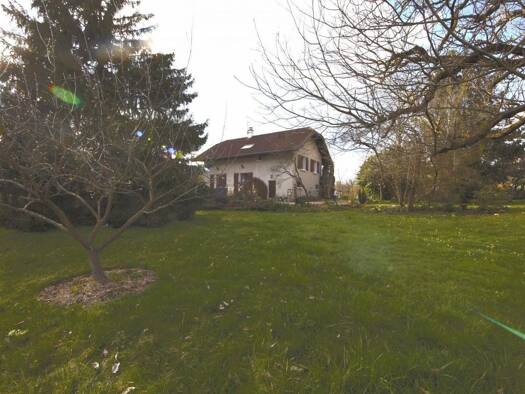 Maison à vendre 590 000 € 5 pièces 4 chambres 109 m² 2 475 m² de terrain Francin 73800