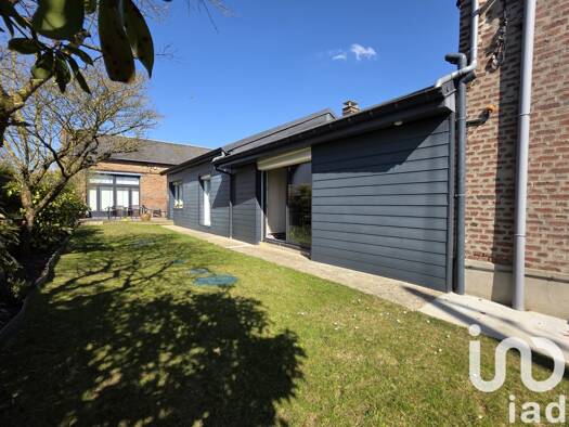 Maison à vendre 345 000 € 6 pièces 5 chambres 212 m² 953 m² de terrain Lamotte-Warfusée 80800