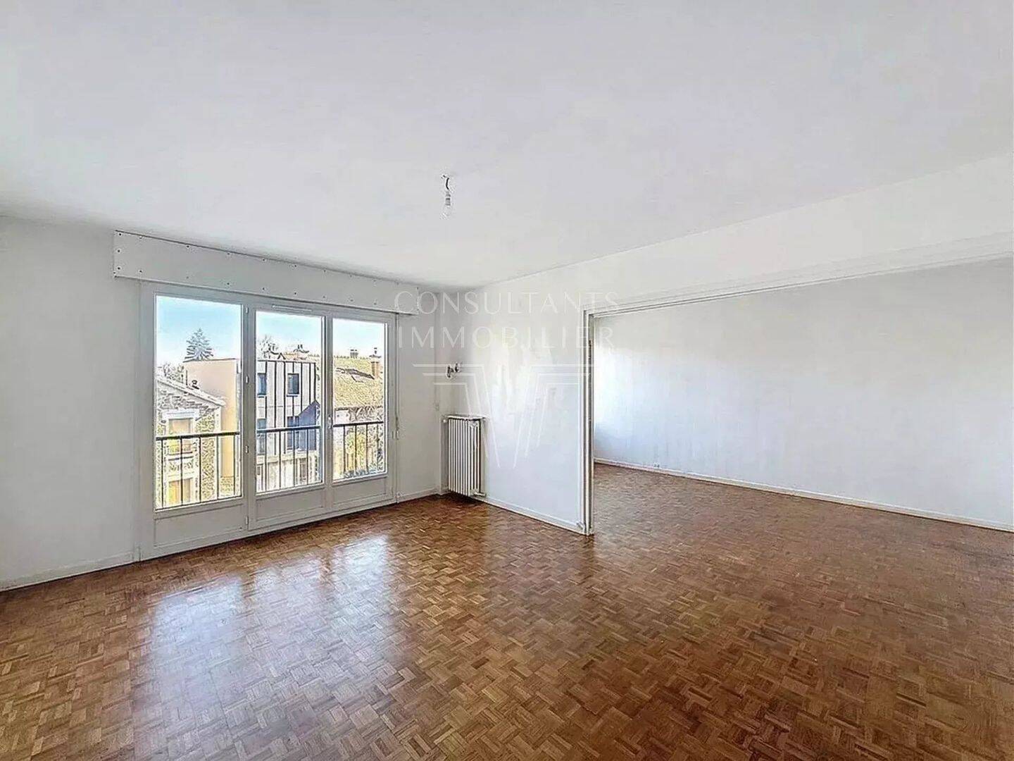 Appartement 5 pièces 106 m² · à Châtenay-Malabry · 106,2 m² · 455 000 €