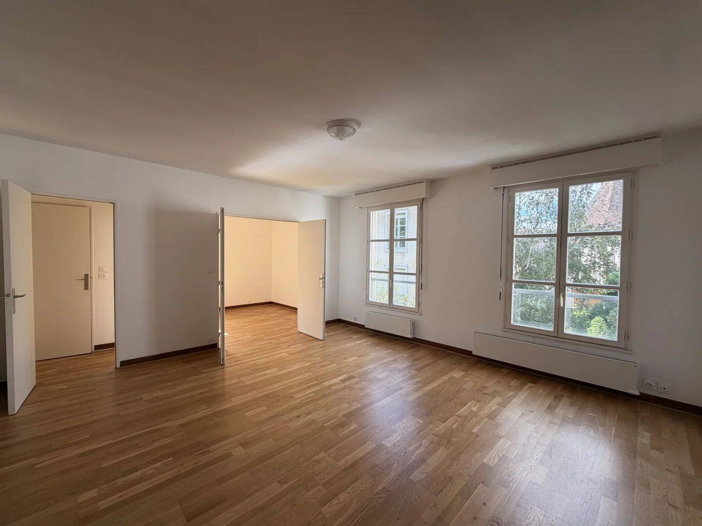 Appartement 5 pièces 101 m² · à Chartres · 101 m² · 1 130 €/mois