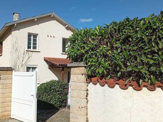 Maison à vendre 175 000 € 6 pièces 4 chambres 101 m² 490 m² de terrain Montgaillard 09330