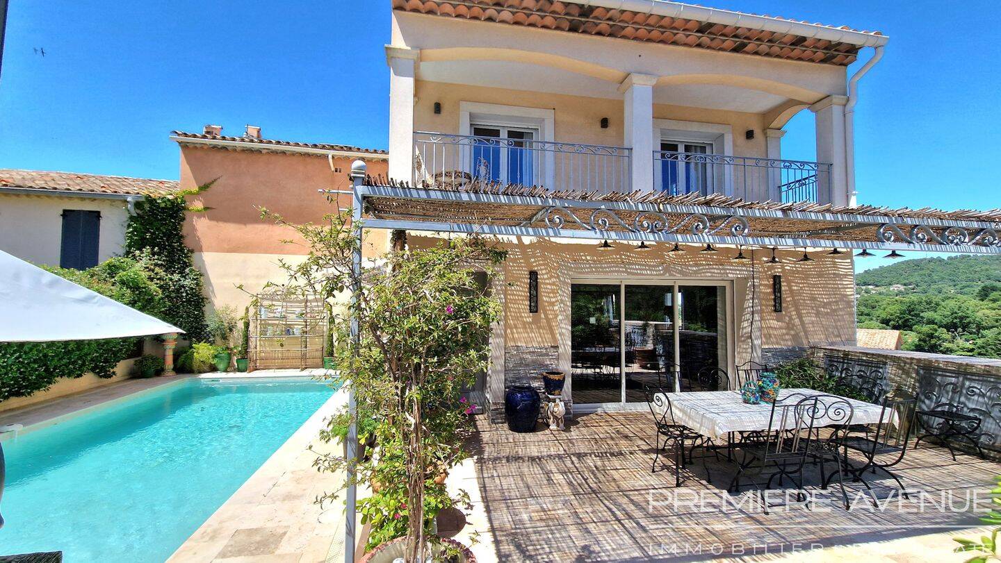 Maison 7 pièces 263 m² · à La Garde-Freinet · 263 m² · 960 000 €