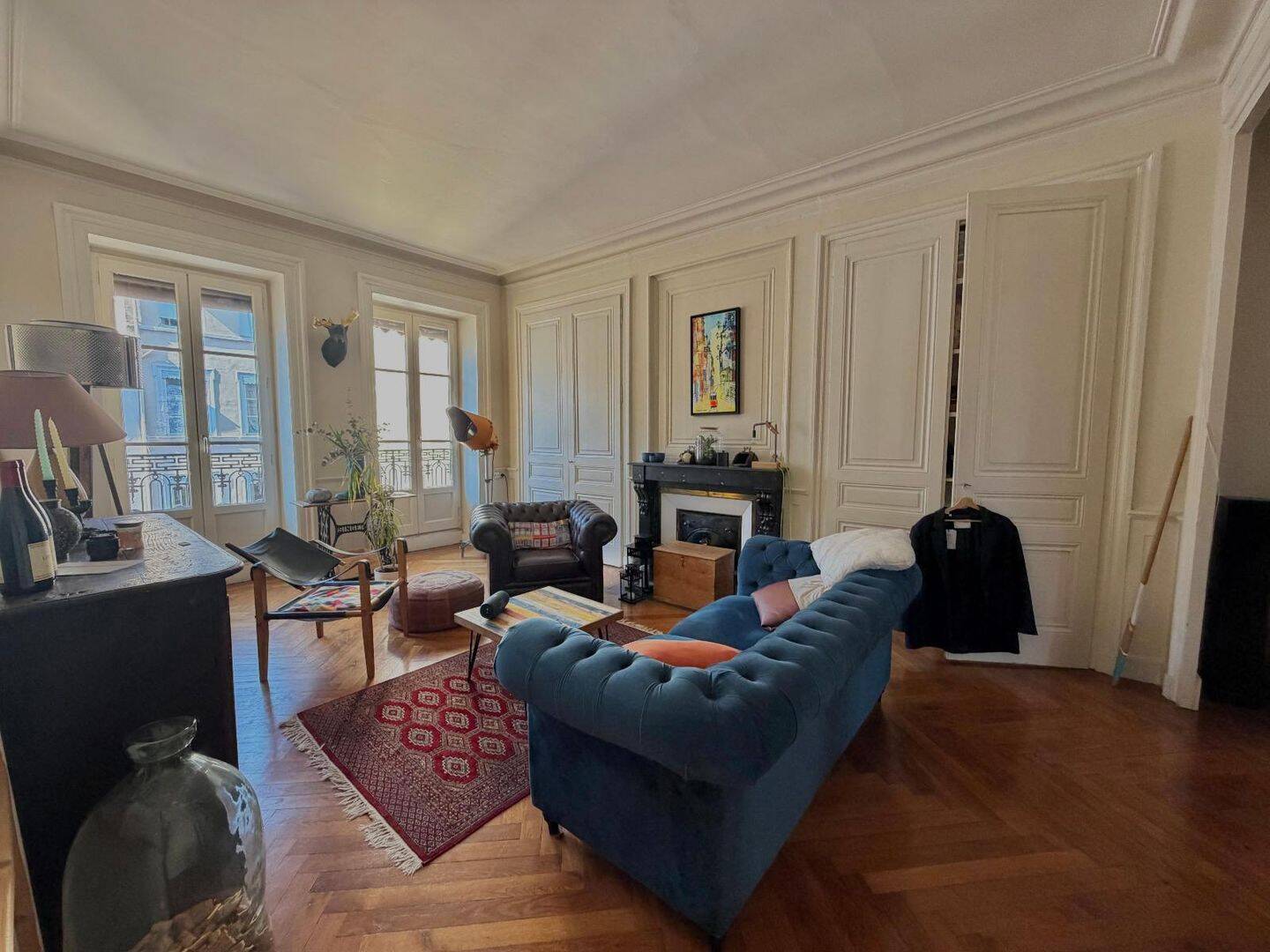 Appartement 6 pièces 160 m² · à Lyon 6ème Arrondissement · 160,2 m² · 2 275 €