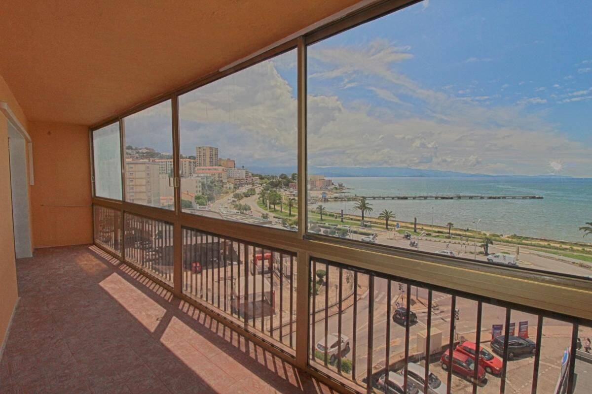 Appartement 4 pièces 96 m² · à Ajaccio · 96 m² · 1 270 €