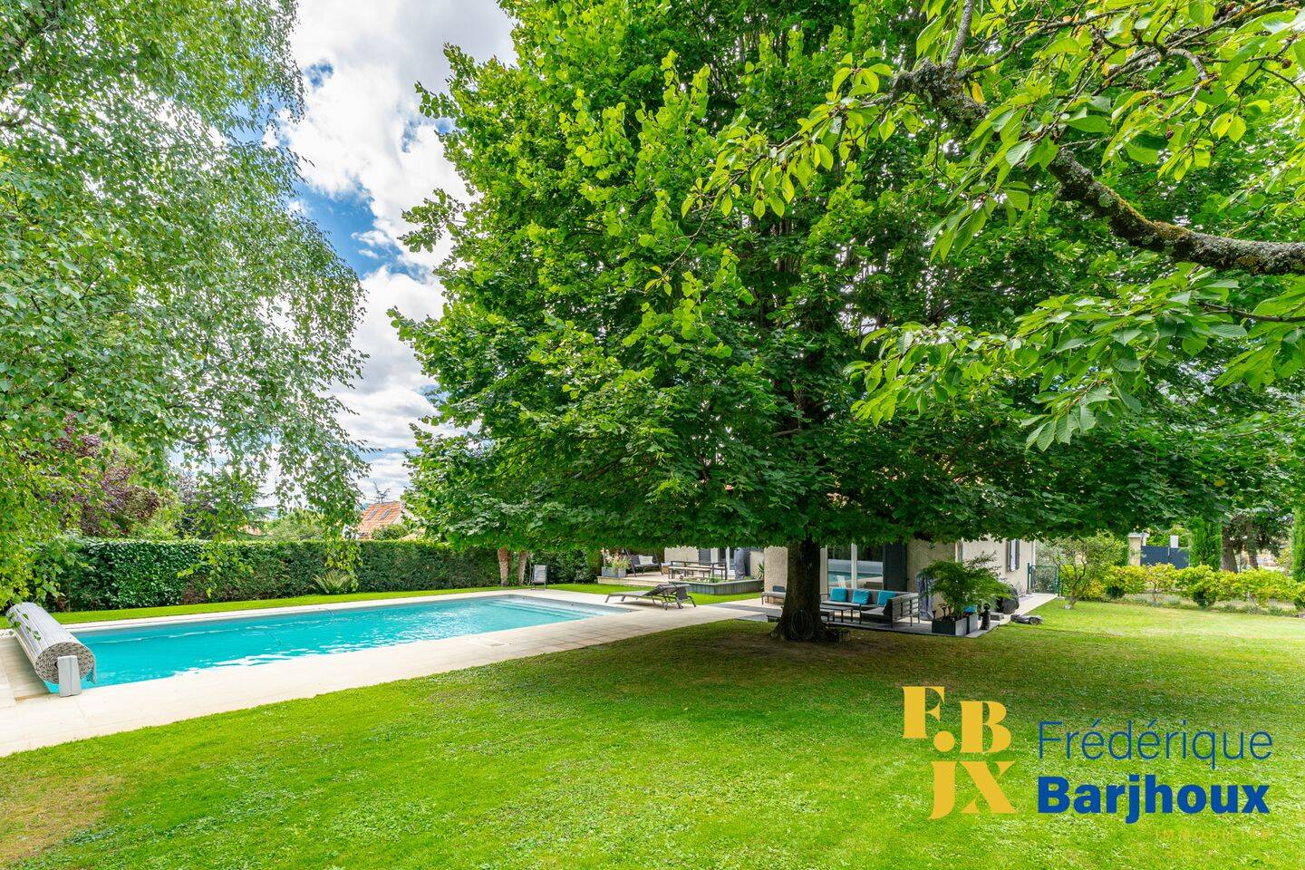 Maison 7 pièces 160 m² · à La Tour-de-Salvagny · 160 m² · 860 000 €