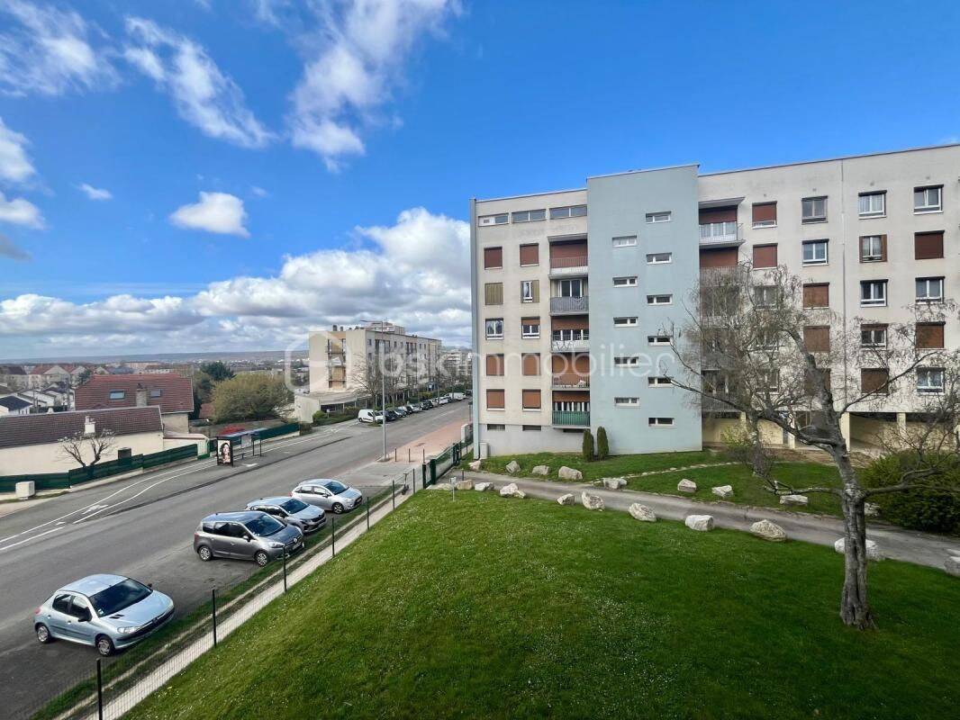 Appartement 3 pièces 54 m² · à Dijon · 53,7 m² · 110 000 €