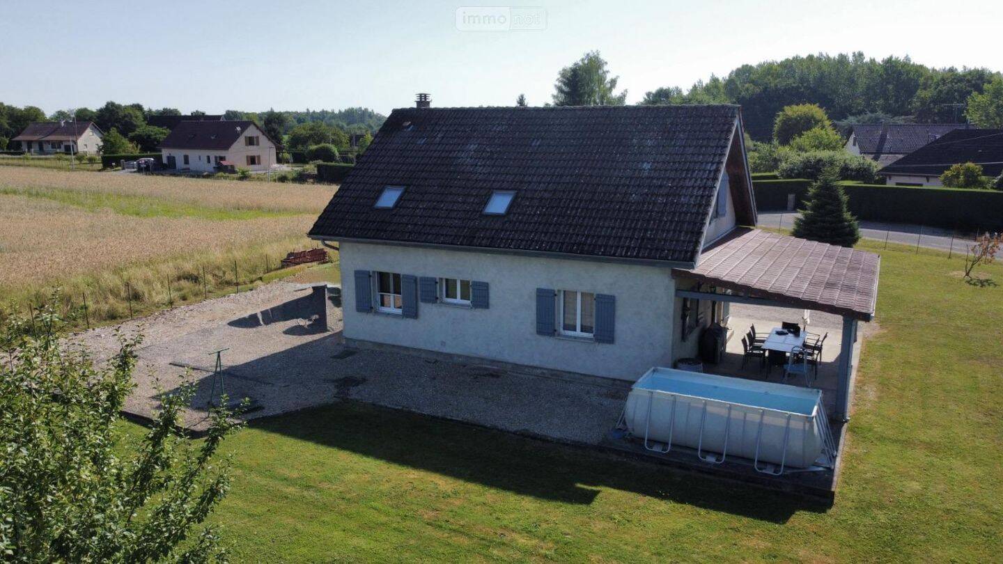 Maison 7 pièces 111 m² · à Saint-Germain-du-Bois · 111 m² · 178 000 €