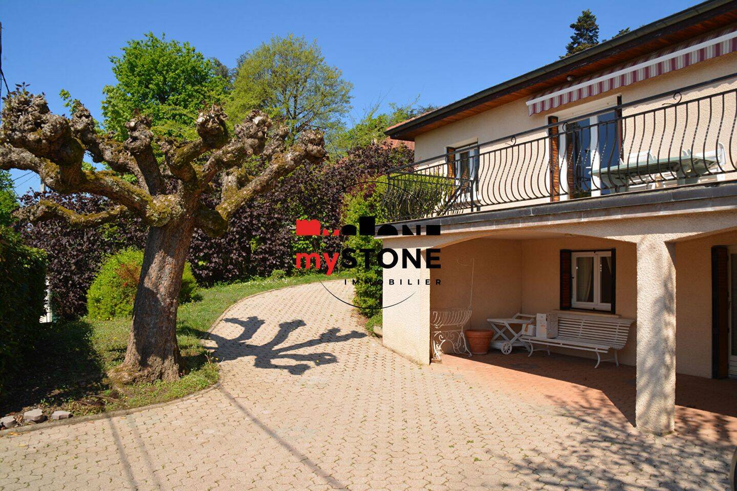Maison 6 pièces 146 m² · à Trévoux · 146 m² · 1 600 €