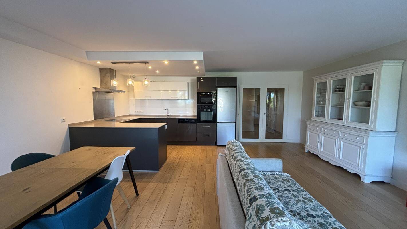 Appartement 5 pièces 115 m² · à Annecy · 115 m² · 2 500 €/mois