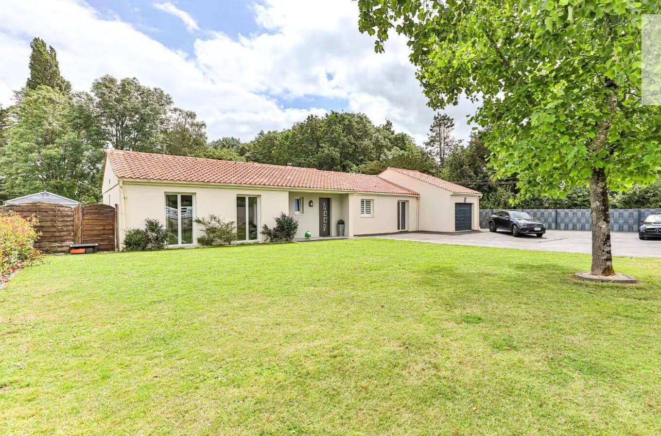 Maison 6 pièces 129 m² · à Landeronde · 129 m² · 349 500 €