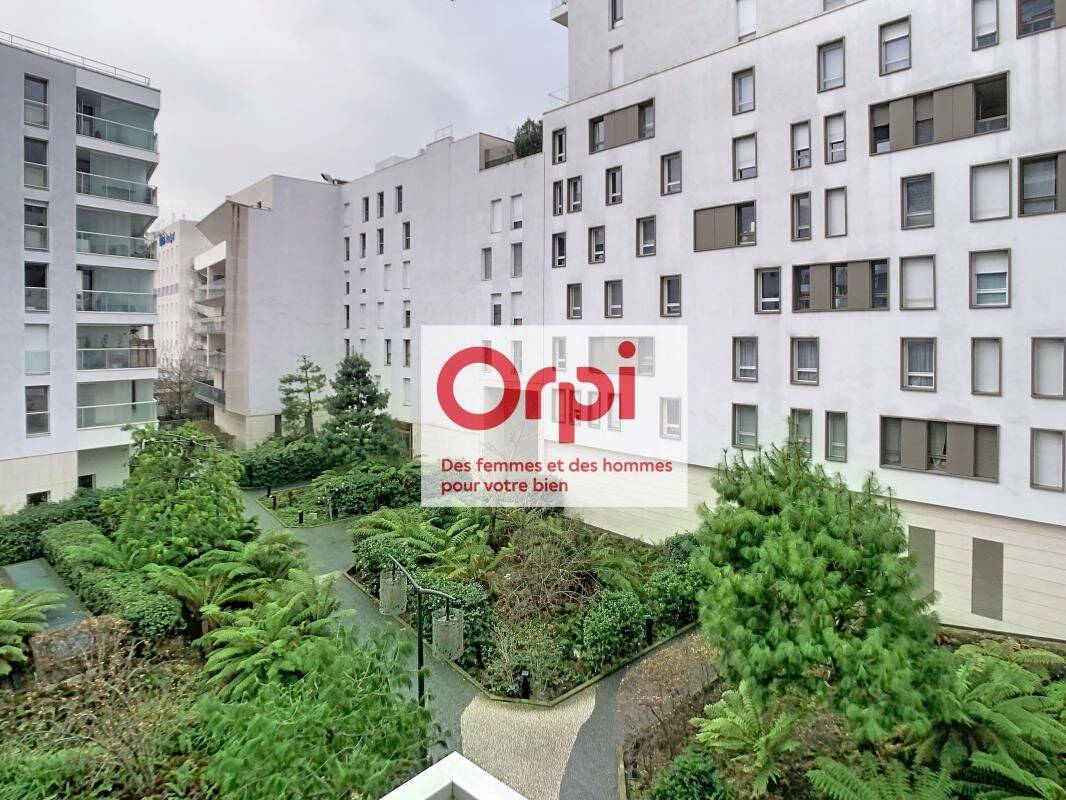 Appartement 3 pièces 60 m² · à Issy-les-Moulineaux · 59,6 m² · 459 000 €