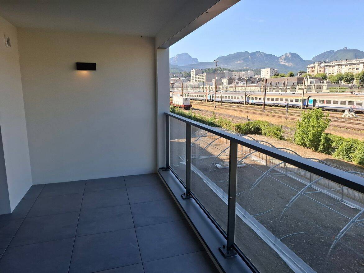 Appartement 2 pièces 47 m² · à Chambéry · 46,7 m² · 717 €