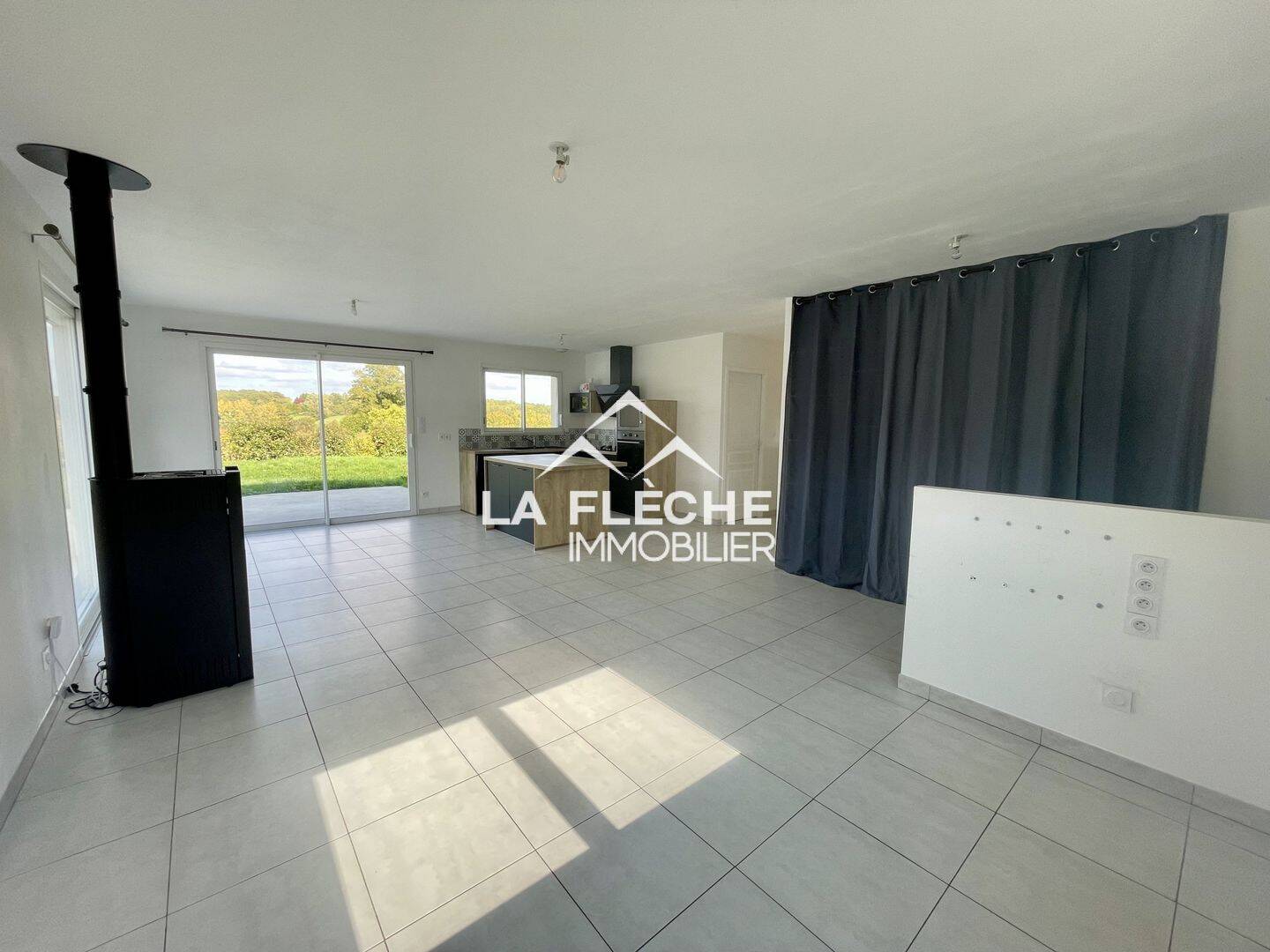 Maison 7 pièces 145 m² · à Clermont-Créans · 145 m² · 255 000 €