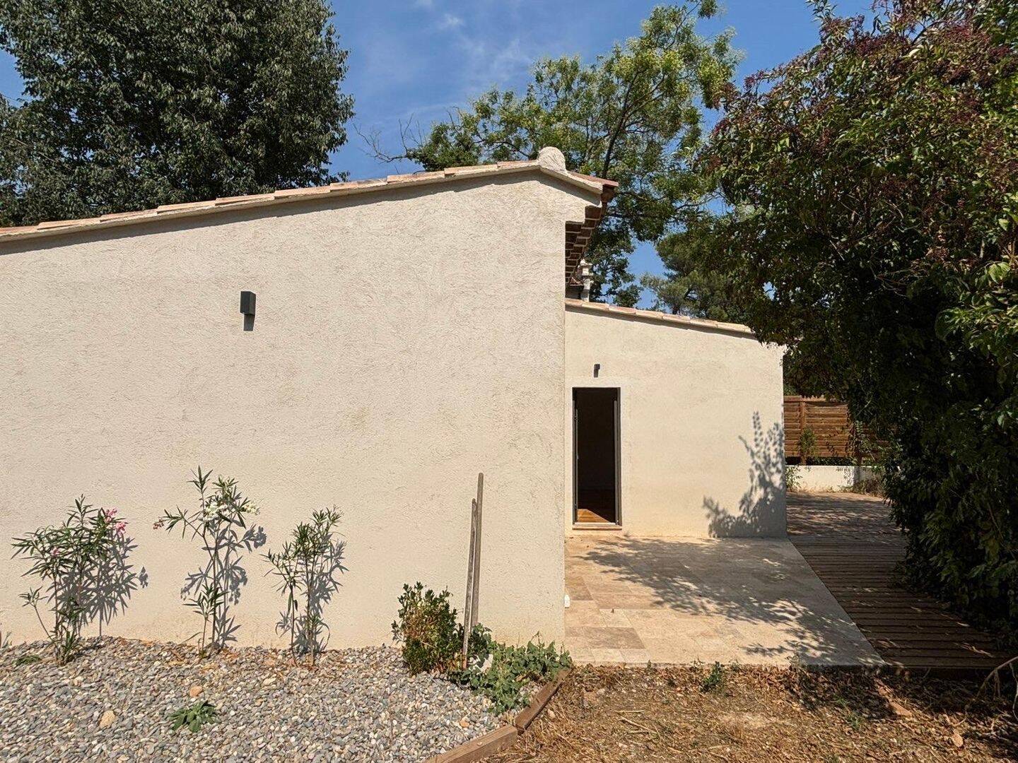 Maison 2 pièces 60 m² · à Aix-en-Provence · 60 m² · 1 750 €