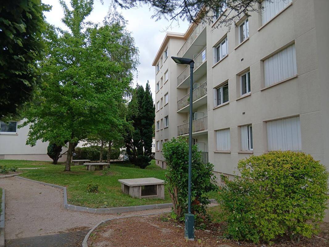 Appartement 3 pièces 65 m² · à Reims · 65 m² · 137 000 €