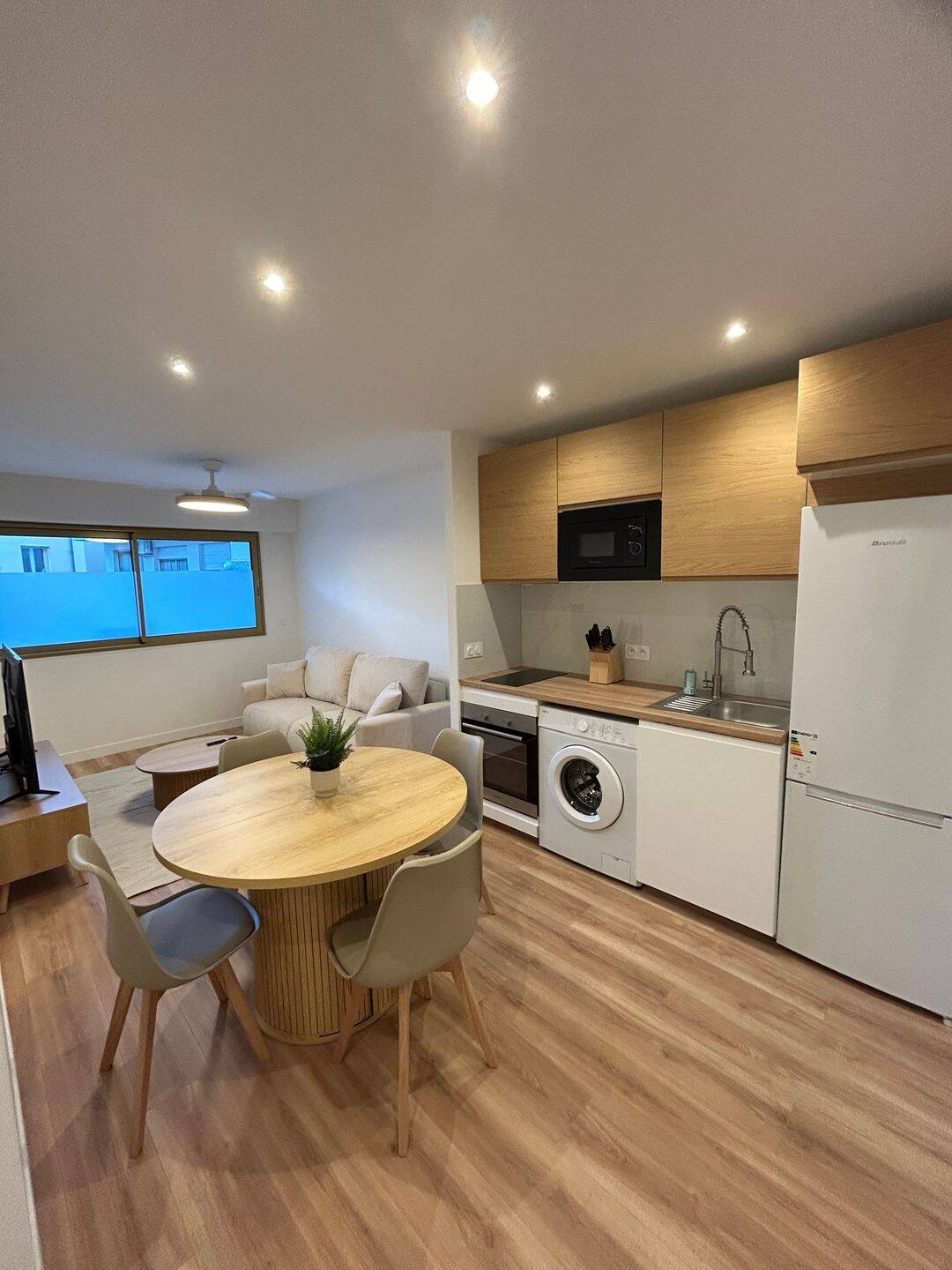 Appartement 2 pièces 30 m² · à Le Cannet · 30 m² · 980 €