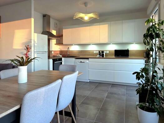 Appartement à vendre 444 900 € 5 pièces 3 chambres 91 m² Étage 1/3 Sarzeau 56370