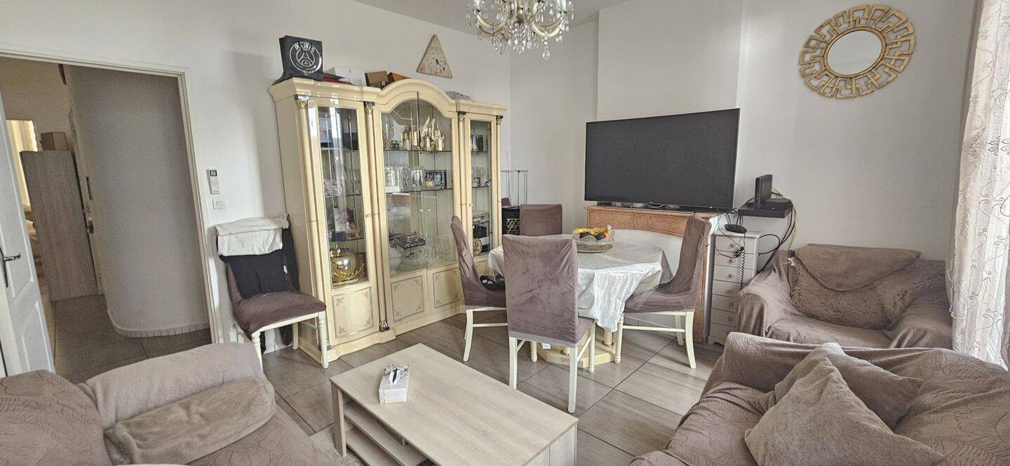 Appartement 4 pièces 74 m² · à Toulon · 74 m² · 145 000 €