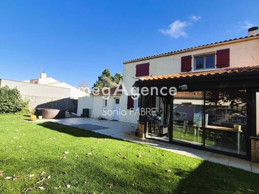 Maison à vendre 415 500 € 6 pièces 5 chambres 160 m² 740 m² de terrain Le Centre Bouaye 44830