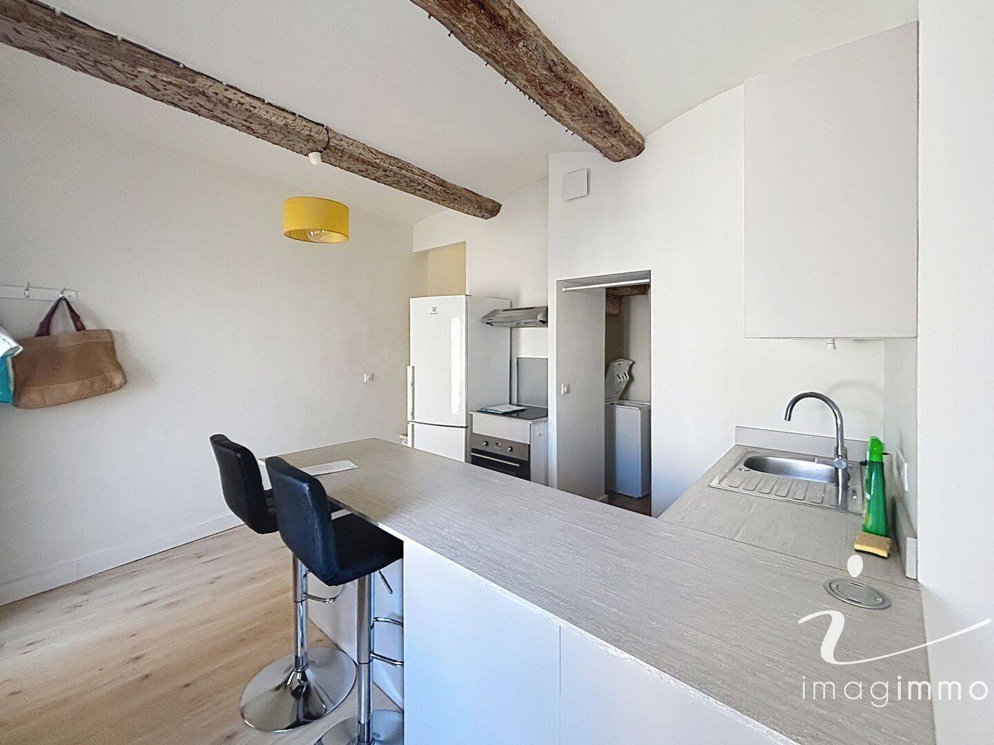 Maison 3 pièces 67 m² · à Castries · 66,5 m² · 980 €/mois