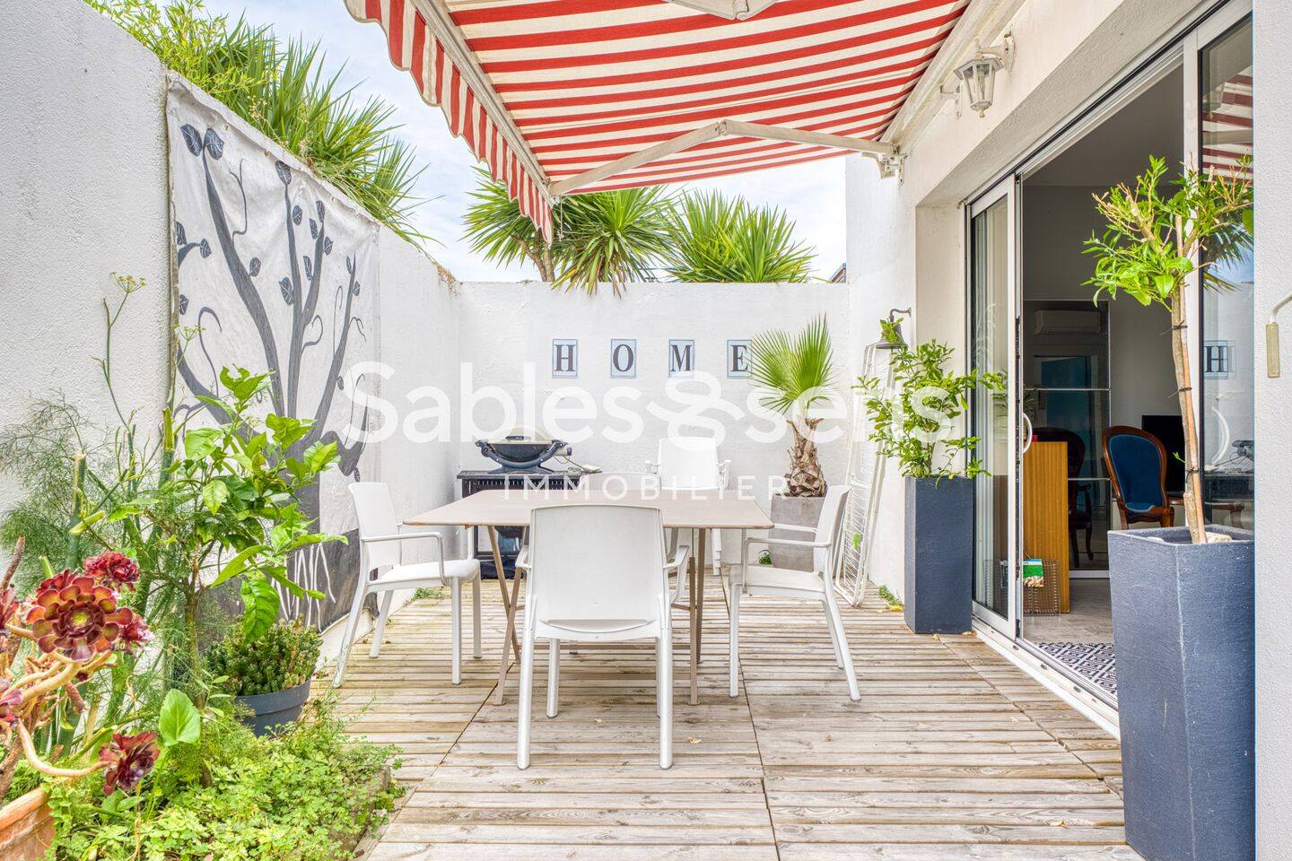 Appartement 4 pièces 100 m² · à Les Sables-d'Olonne · 100 m² · 300 000 €