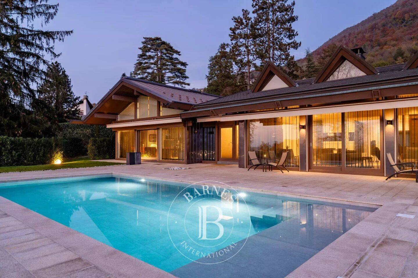 Maison 8 pièces 316 m² · à Annecy · 316,2 m² · 5 000 000 €