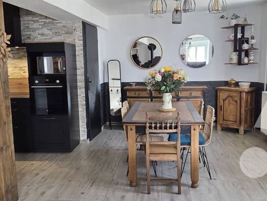 Maison à vendre 185 000 € 5 pièces 3 chambres 124 m² 148 m² de terrain Foucherans 39100