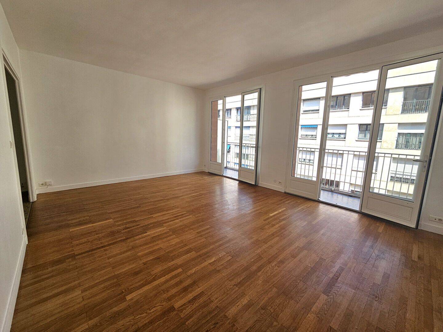 Appartement 4 pièces 96 m² · à Lyon 6ème Arrondissement · 95,9 m² · 1 612 €/mois