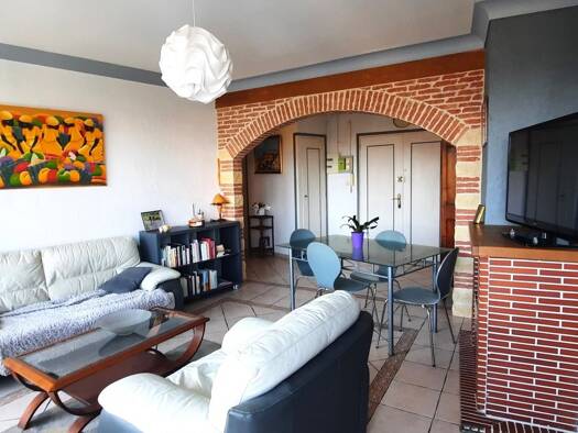 Appartement à vendre 175 000 € 3 pièces 2 chambres 80 m² Étage 3/4 Pomponne Montauban 82000