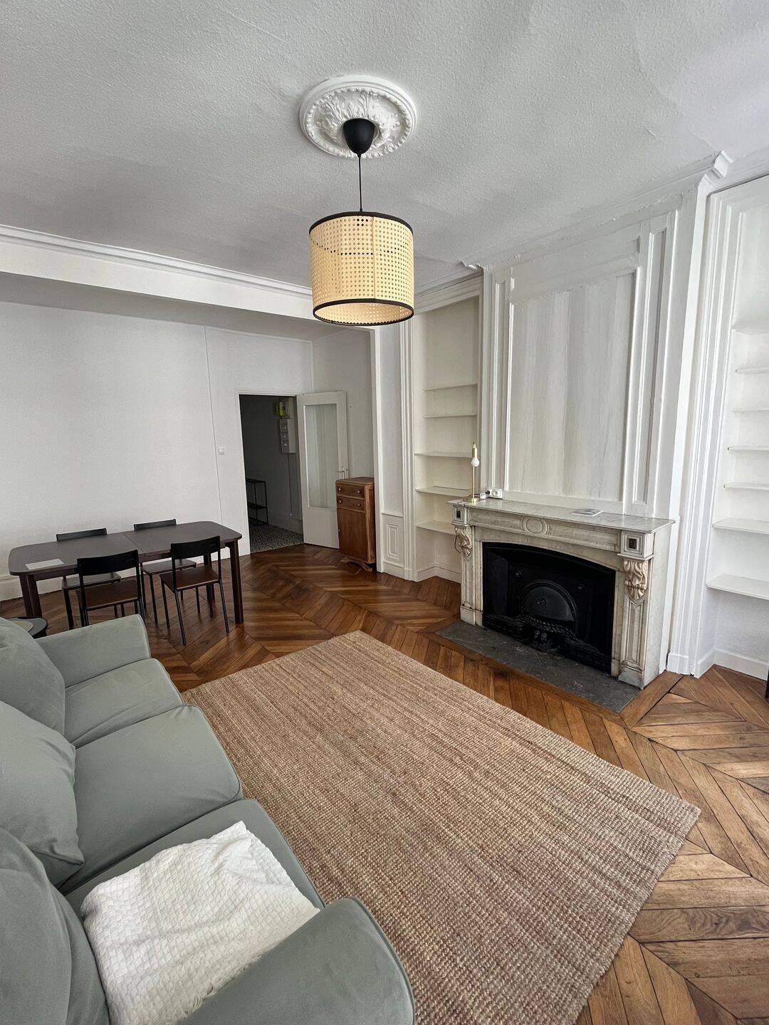 Appartement 2 pièces 51 m² · à Lyon 2ème Arrondissement · 51 m² · 1 085 €