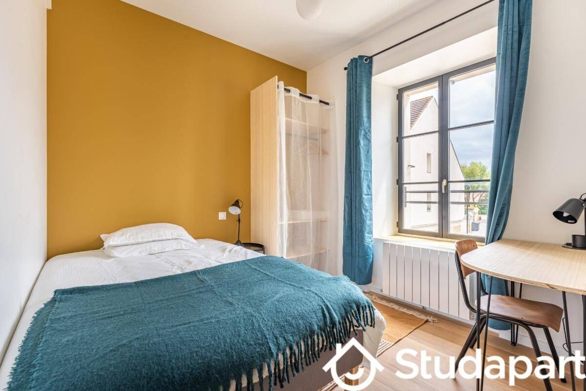 1 pièce 13 m² · à Guyancourt · 13 m² · 810 €/mois