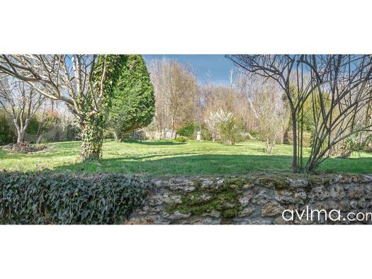 Maison à vendre 955 000 € 7 pièces 5 chambres 161 m² 1 496 m² de terrain Saint-Nom-la-Bretèche 78860