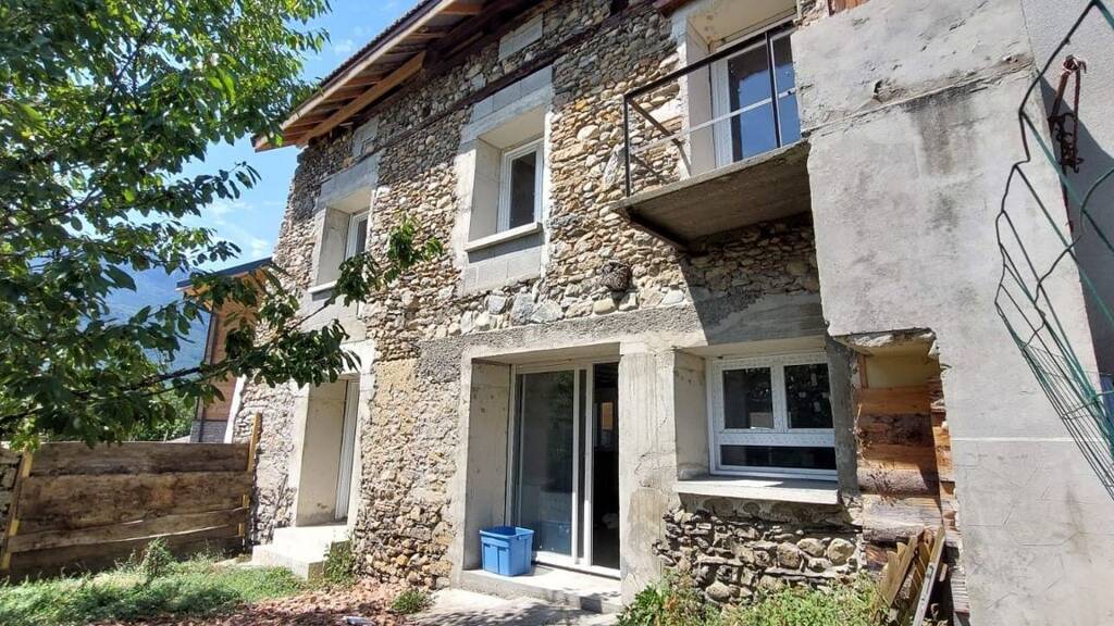 Maison à vendre 200 000 € 4 pièces 1 chambre 130 m² Barraux 38530