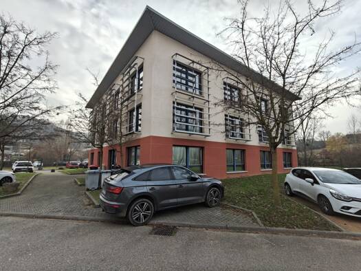 Espace bureau à vendre 252 000 € 120 m² de bureaux divisible à partir de 60 m² Brignais 69530
