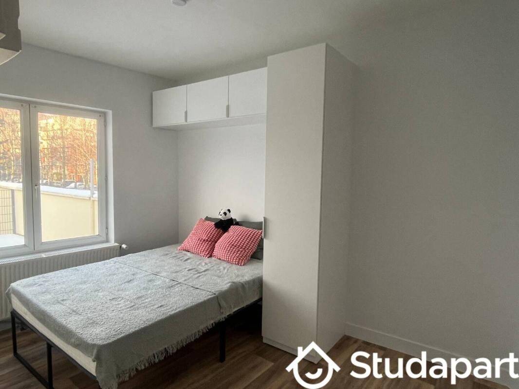 1 pièce 9 m² · à Lille · 9 m² · 520 €/mois