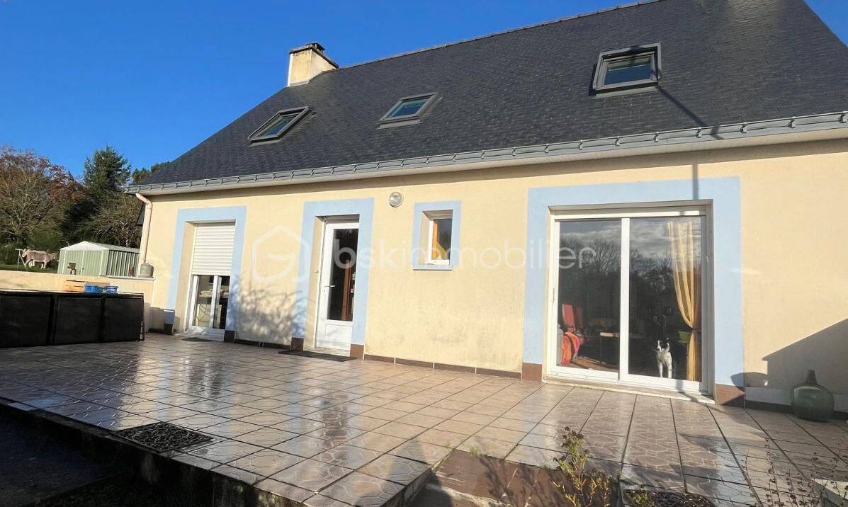 Maison 6 pièces 127 m² · à Sainte-Marie · 127 m² · 242 000 €