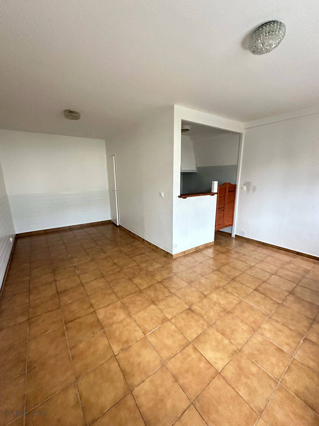 Appartement 1 pièce 27 m² · à Villeparisis · 26,9 m² · 580 €