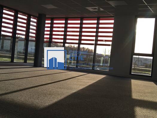 Espace bureau à louer 1 663 € 133 m² de bureaux Gare-Croix Verte-Ile Offard-Millocheau Saumur 49400
