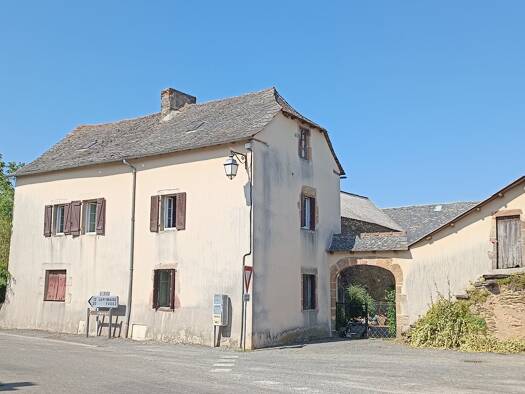 Ferme à vendre 139 900 € 7 pièces 5 chambres 168 m² 2 388 m² de terrain Sainte-Juliette-sur-Viaur 12120