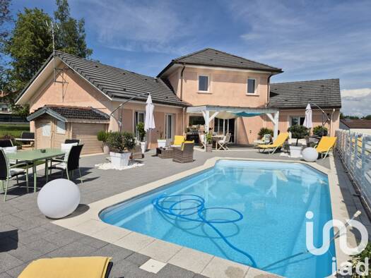 Maison à vendre 384 400 € 4 pièces 2 chambres 208 m² 2 144 m² de terrain Monthureux-sur-Saône 88410